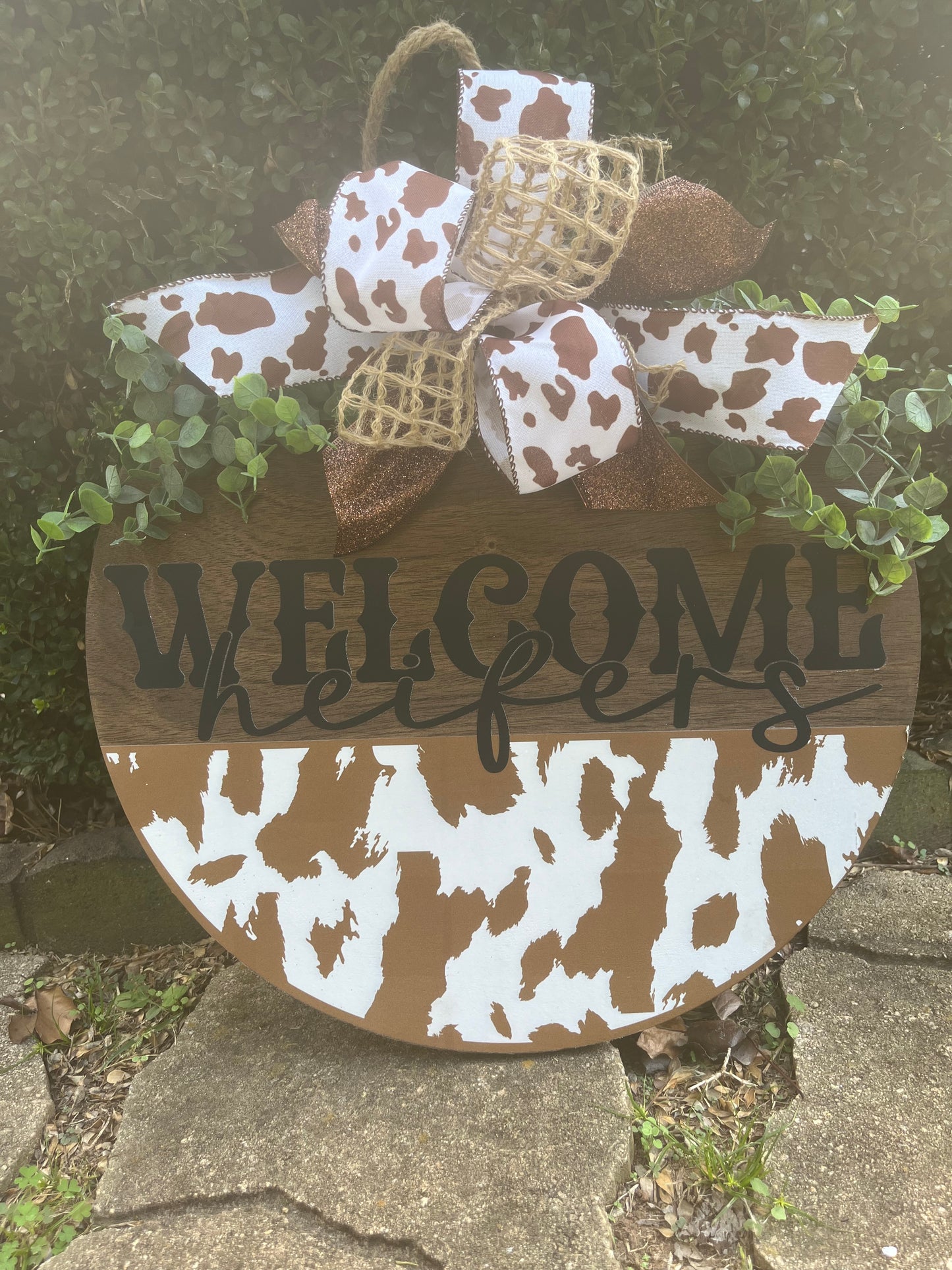 WELCOME HEIFERS DOOR HANGER
