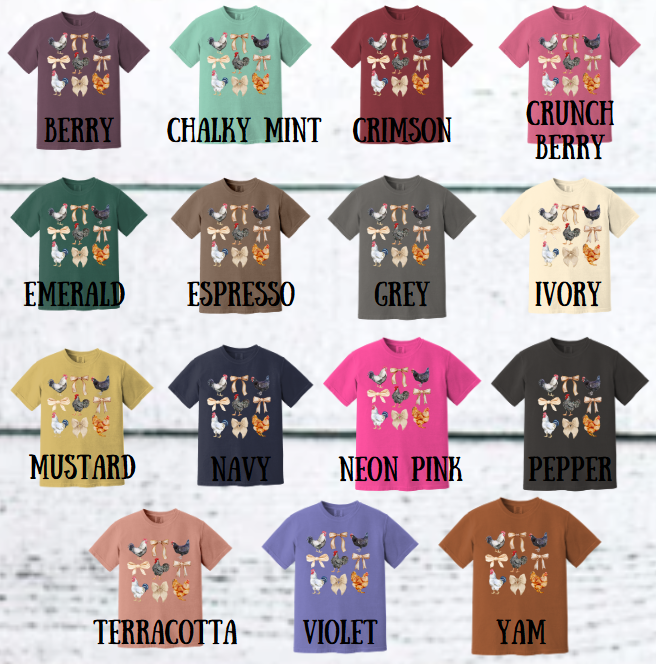 CHICKEN WITH CROQUETTE BOWS COMFORT COLOR T-SHIRT