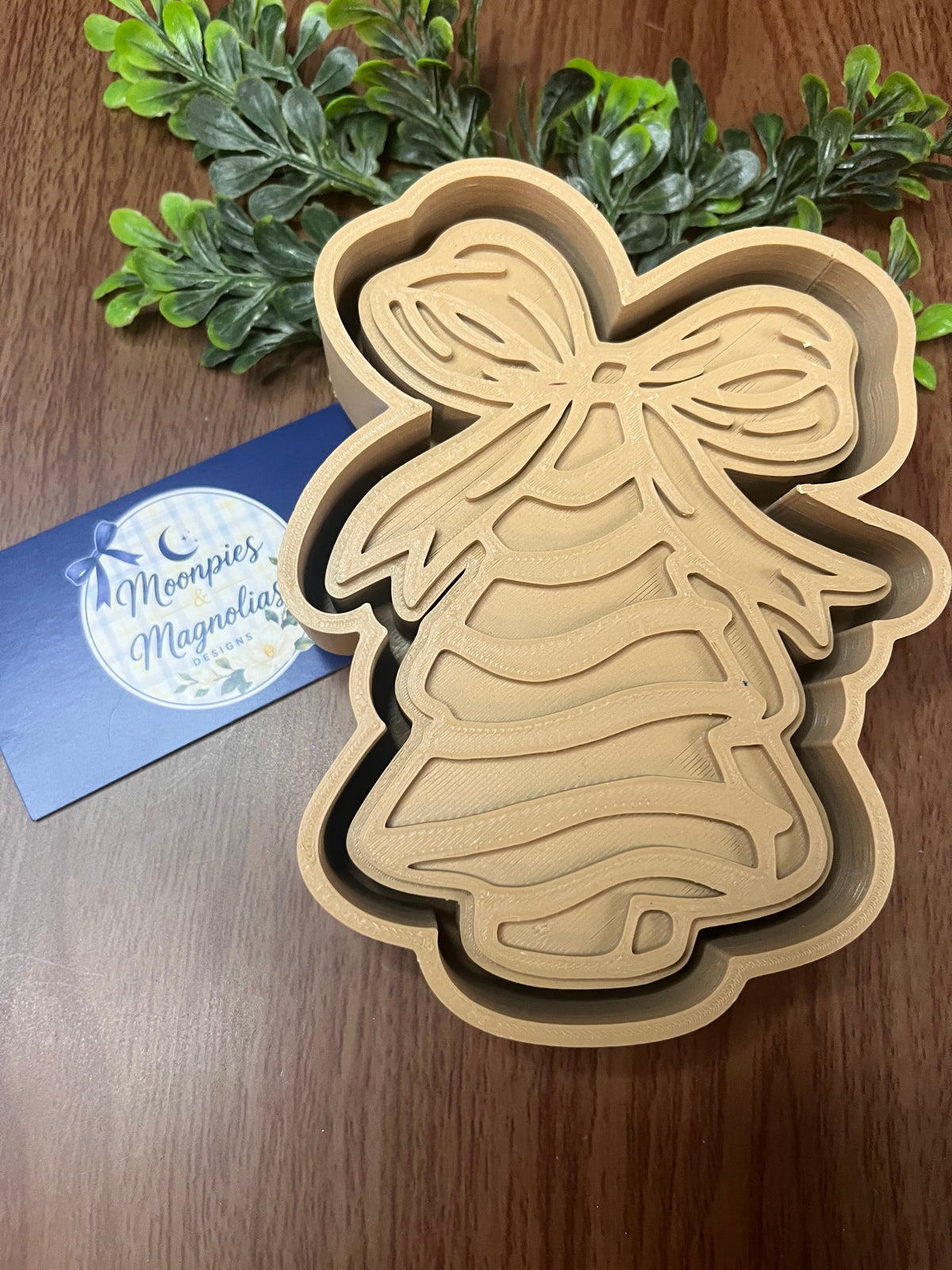 SNACK CAKE WITH BOW