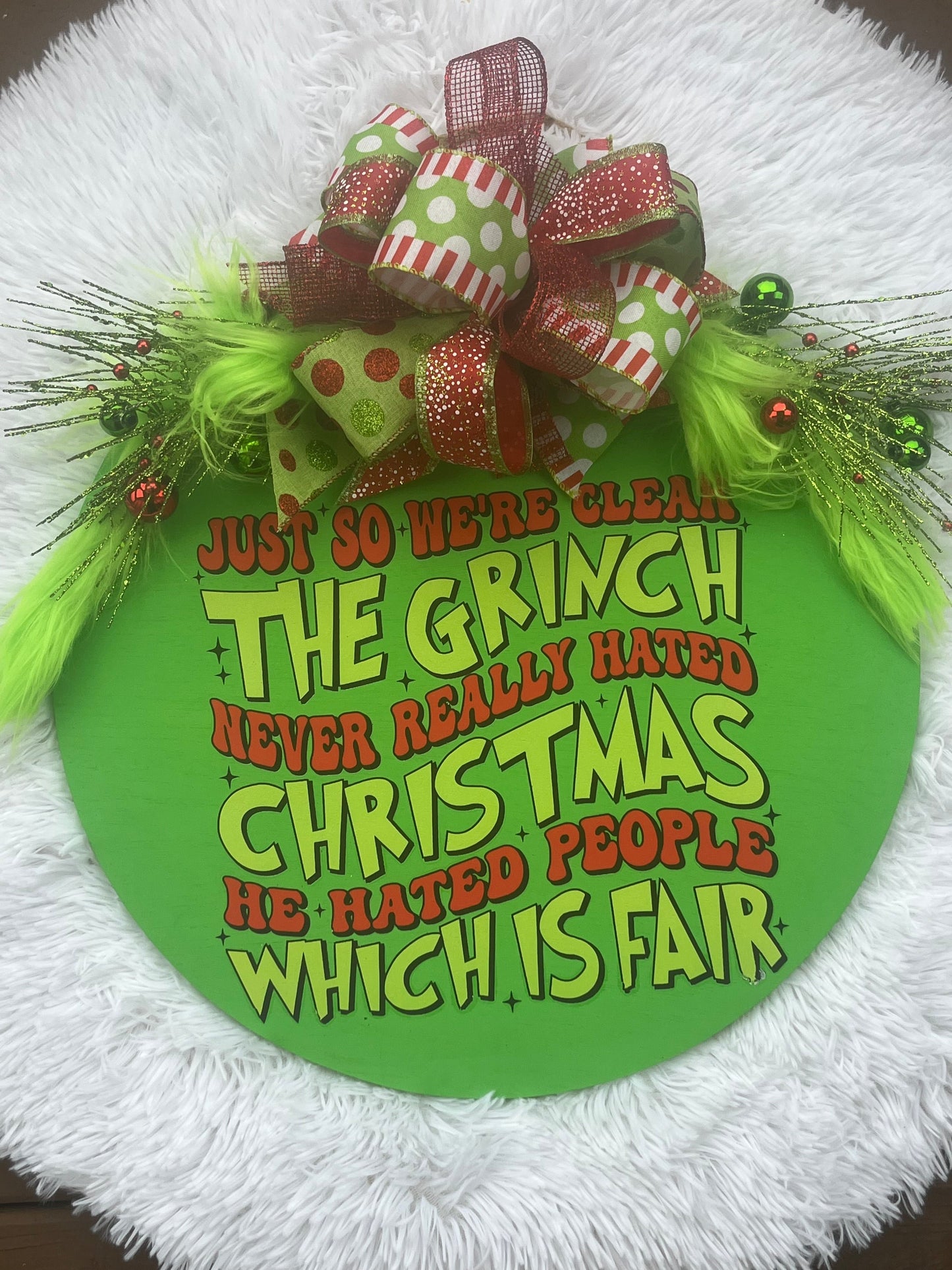 THE GRINCH NEVER HATED PEOPLE DOOR HANGER