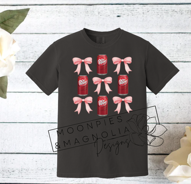 DR.PEPPER AND CROQUETTE BOWS COMFORT COLOR T-SHIRT